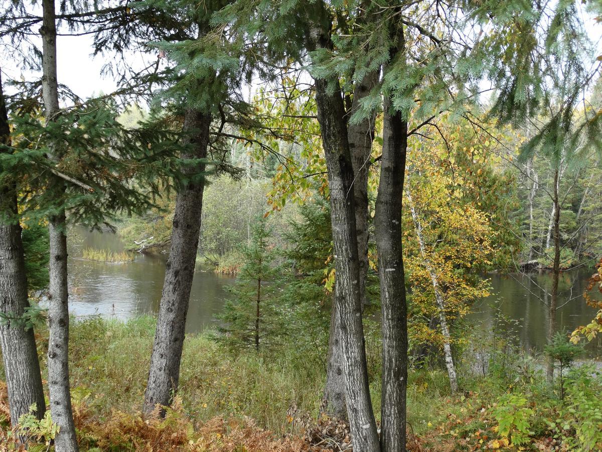 Lenroot Lodge Seeley Экстерьер фото