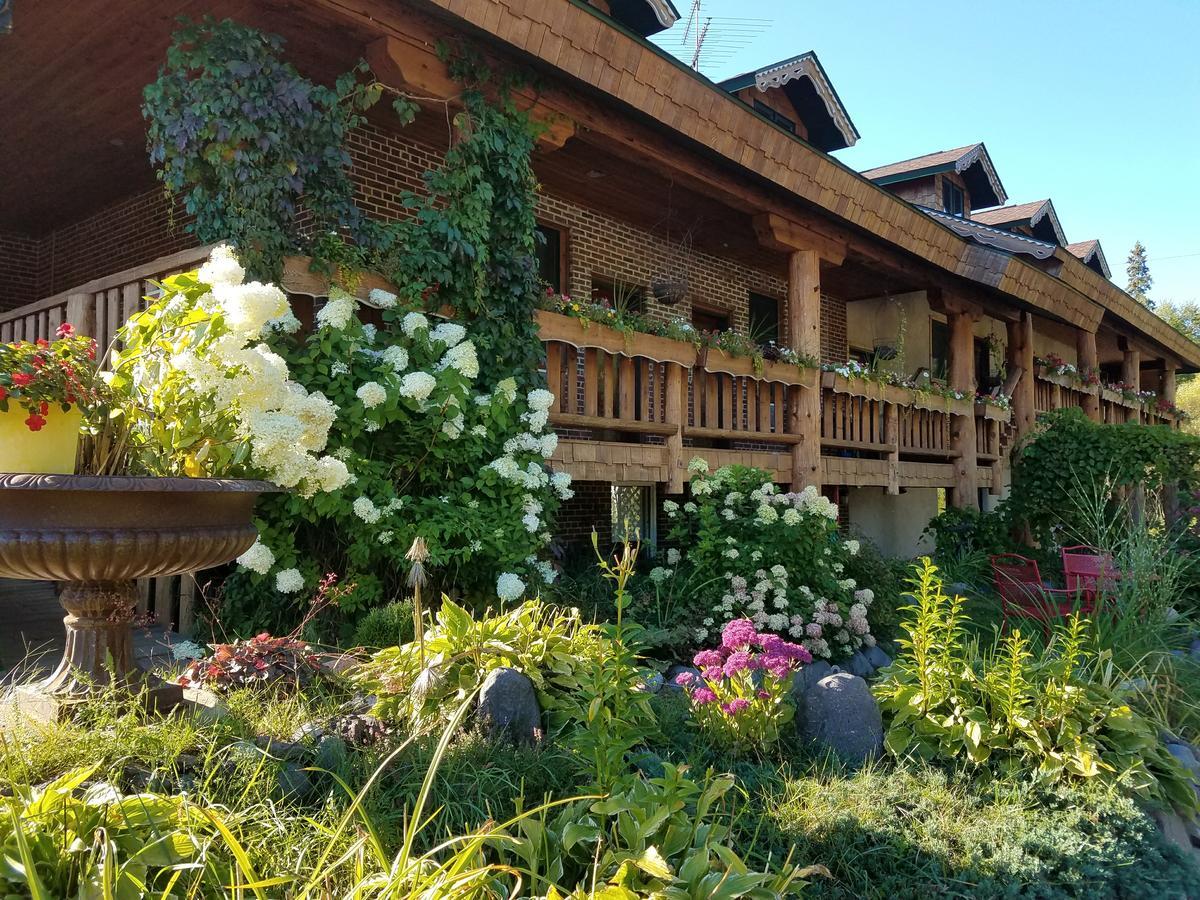 Lenroot Lodge Seeley Экстерьер фото